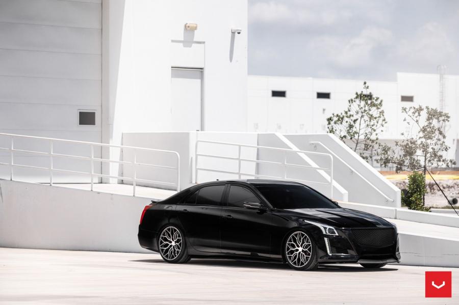  Cadillac CTS-V on Vossen Wheels (HF-2) 2018 года  (фото 11 из 13)